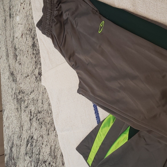 NWT SwimTrunks & Pants - Picture 3 of 4